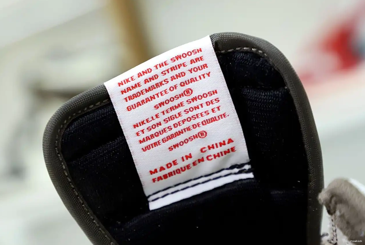 MOCHA X SCOTT 1 JORDAN TRAVIS OG AIR REVERSE LOW 0619